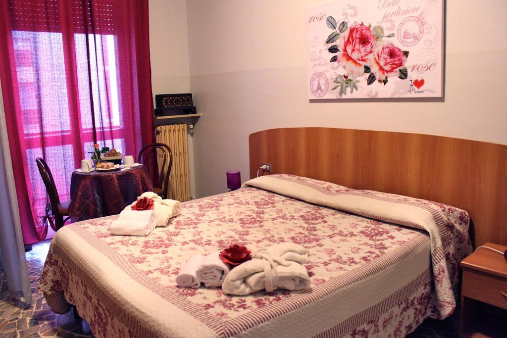 Antica Brianza Alloggi Bed & Breakfast Bergamo Phòng bức ảnh